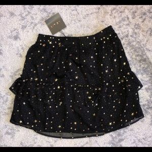 NWT Tiered Ruffle Skirt sz M